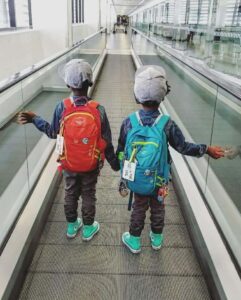 kids traveling