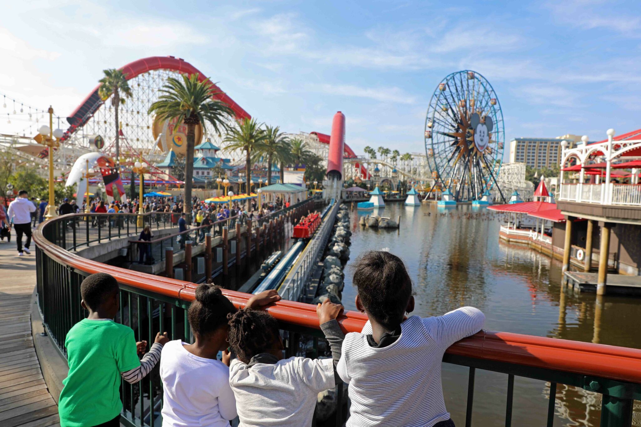 Disney California Adventure With Kids 4 2048x1365 