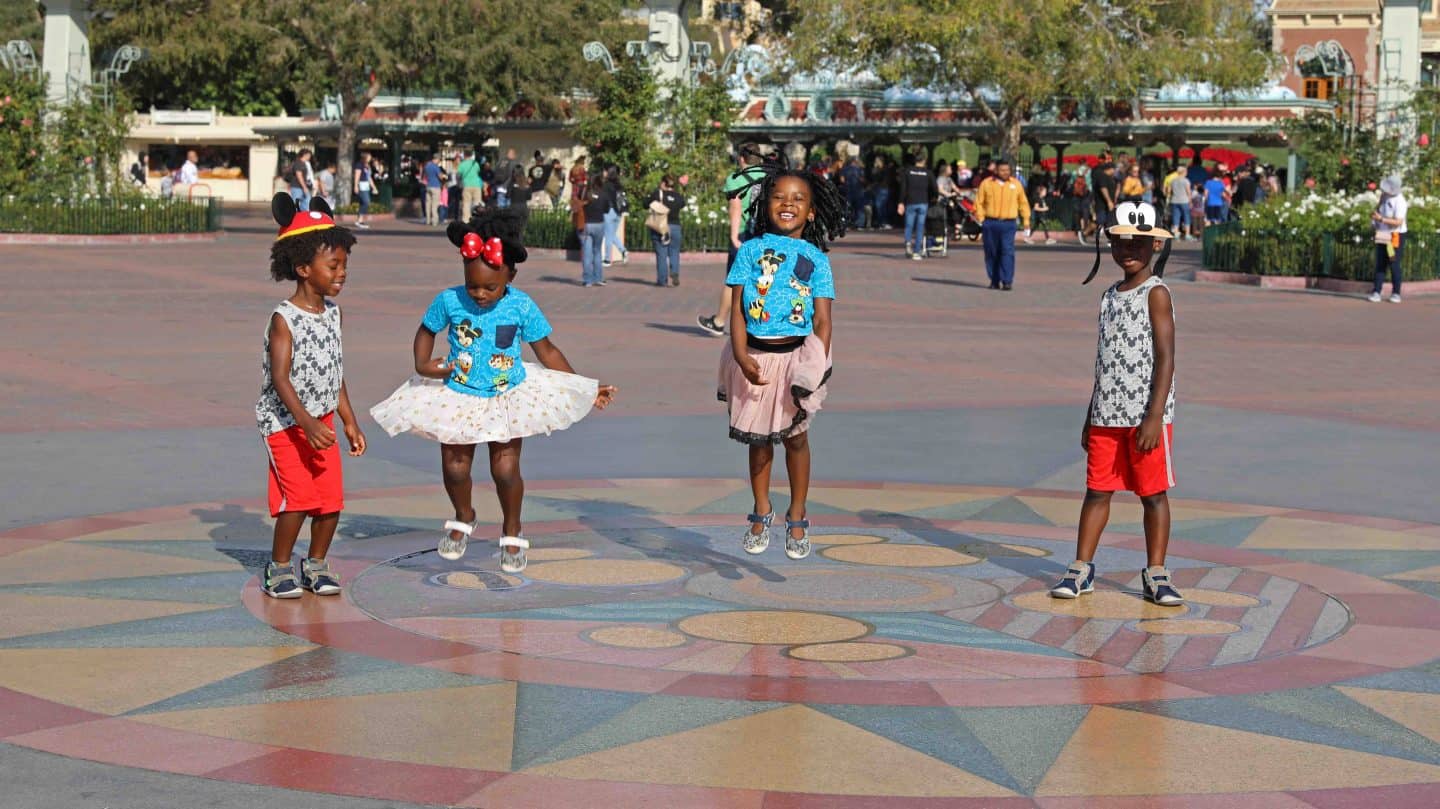 Disneyland Anaheim Guide For Families - Planning Your First Trip