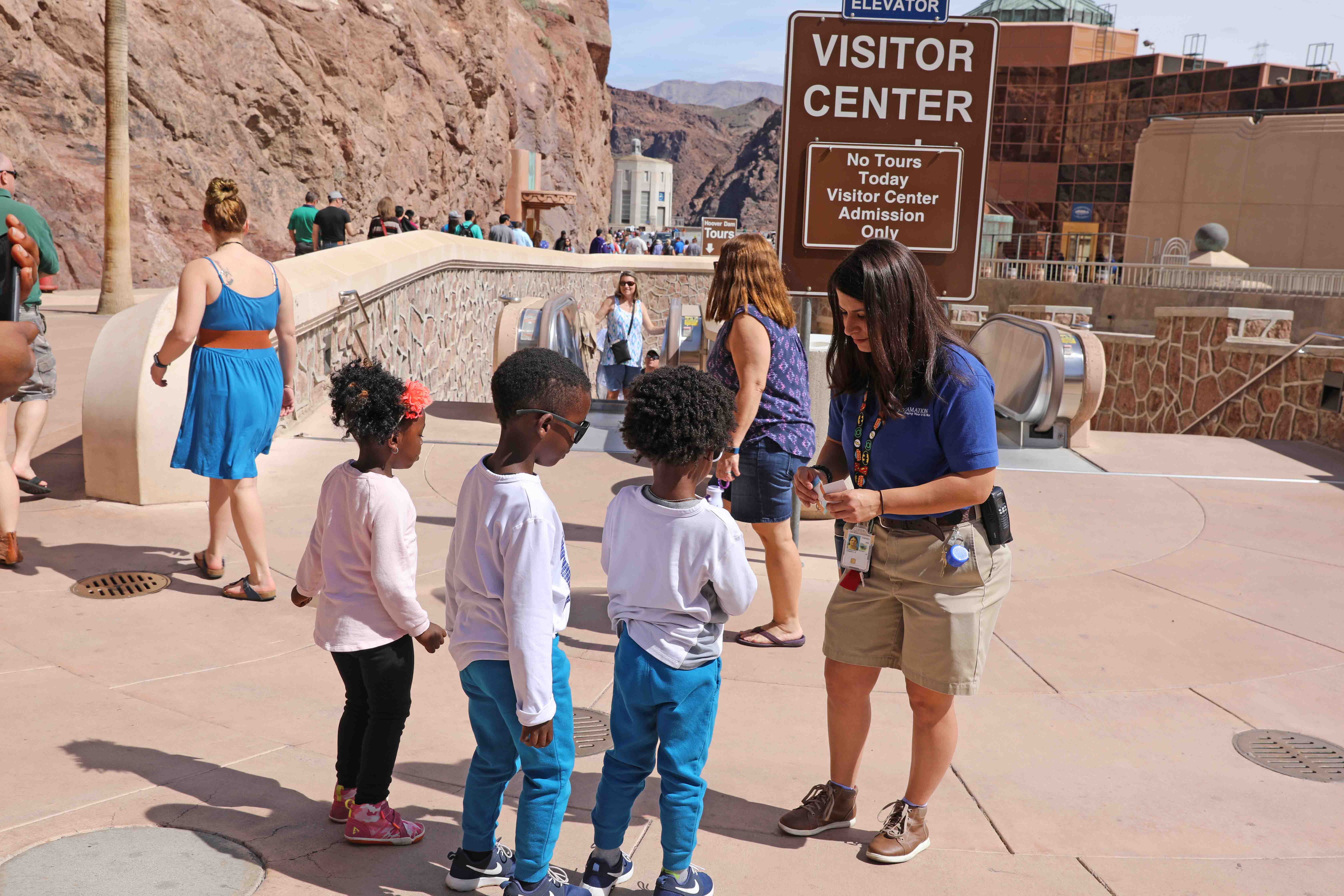 Hoover Dam tour with kids