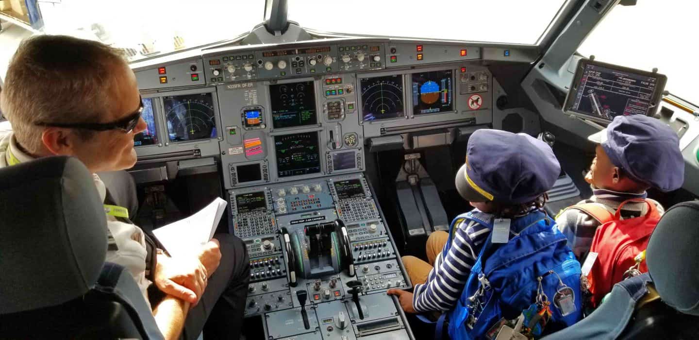 kids fly free on frontier airlines